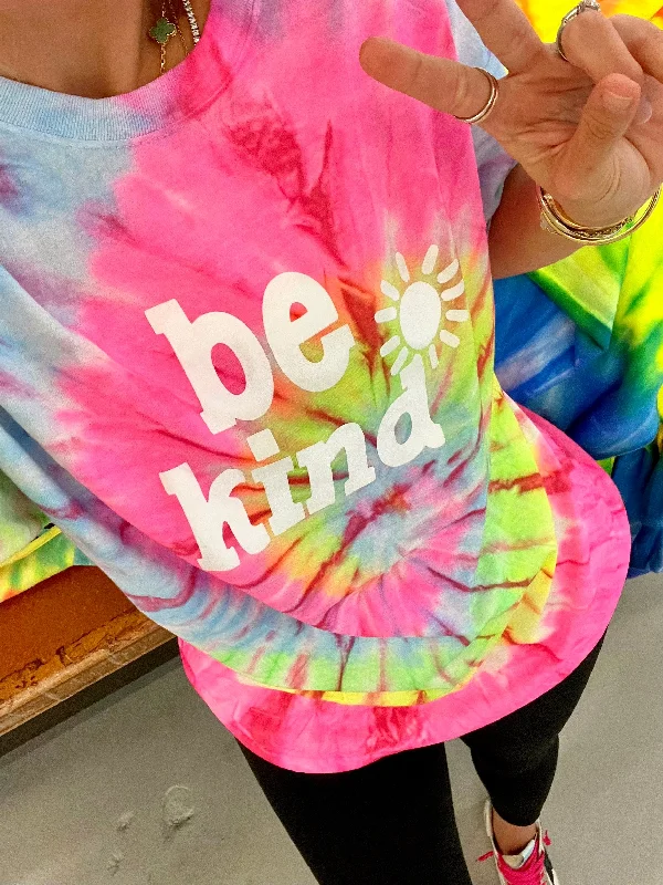 BE KIND MYSTERY TEE - PASTEL!!!