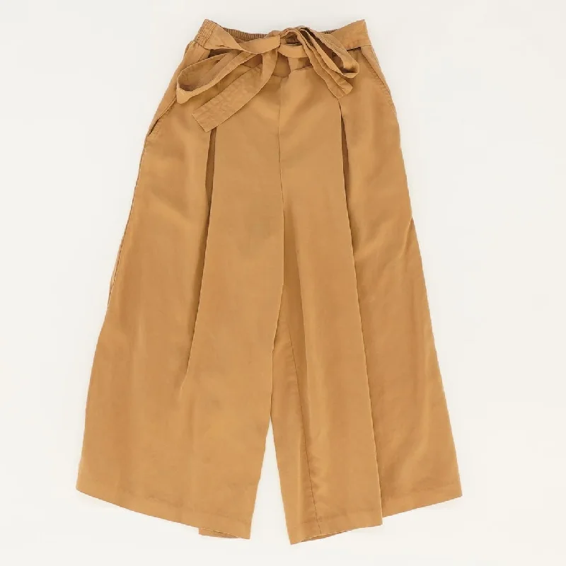 Brown Solid Capri Pants